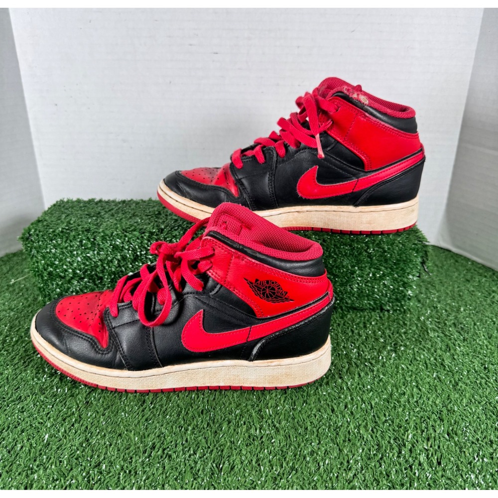 Nike Air Jordan 1 Mid‎ GS Bred Black Fire Red White DQ8423-060 Kids Size 4.5Y